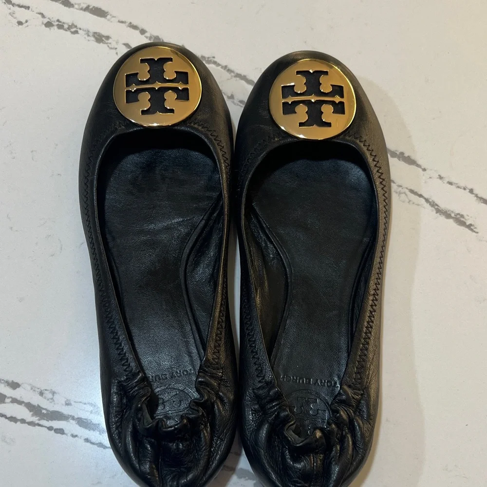 Tory Burch Reva leather Ballet Black Flats with Gold Logo size 8M